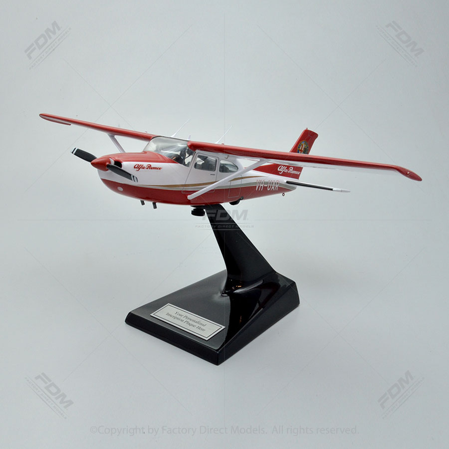 Cessna 182RG Skylane Model with Detailed Interior Cessna 182RG Skylane Model with Detailed Interior