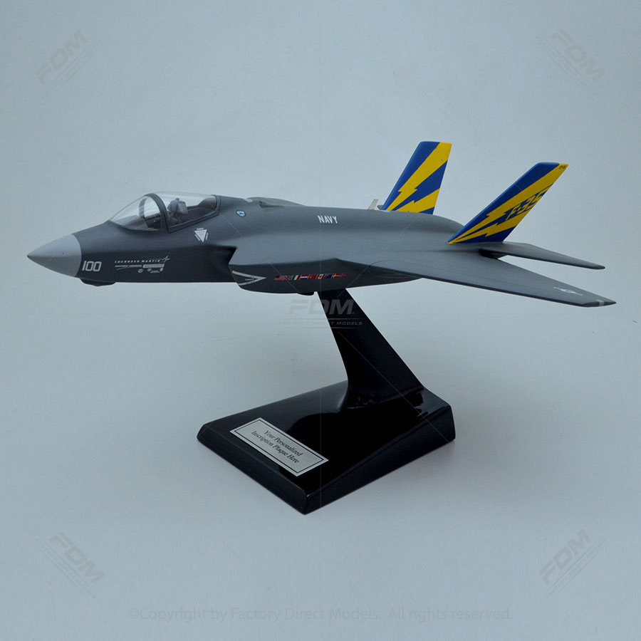 Lockheed Martin F-35C Lightning II Scale Model Aircraft Lockheed Martin F-35C Lightning II Scale Model Aircraft