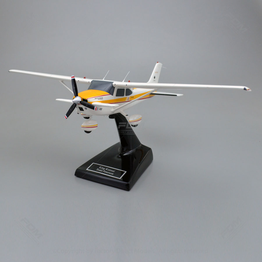 Cessna 182Q Skylane Airplane Model Factory Direct Models