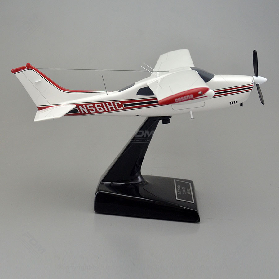 Cessna 210 Centurian airplane model